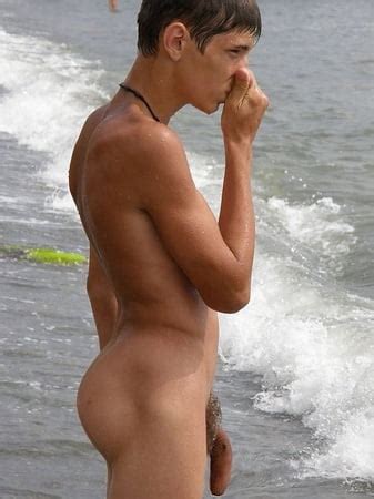 Beach Semi Erection Pics Play Naked Men Masturbating On Beach
