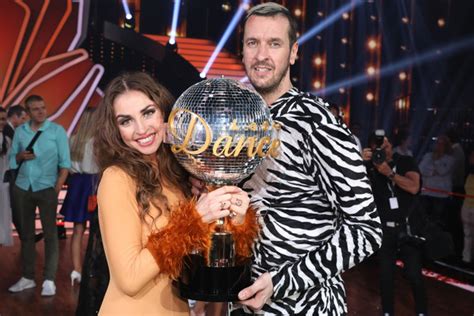 Der dancing star 2019 wurde endlich auserkoren! Pascal Hens, Ekaterina Leonova - Ekaterina Leonova Photos ...