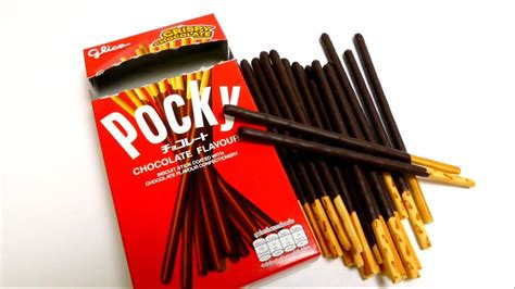 Pocky Chocolate Flavour Biscuit Sticks Youtube