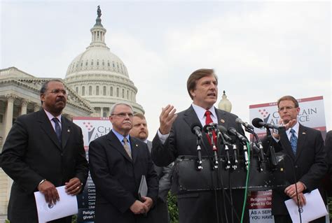 Conservative Coalition Calls for Legislation to Preserve Religious Freedom in Military | CNSNews