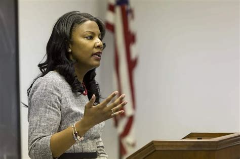 St Louis Elects Tishaura Jones As City S First Black Female Mayor