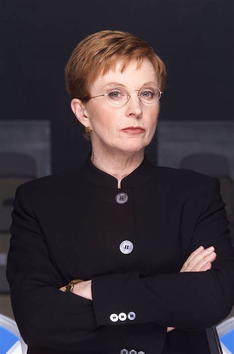 Anne Robinson : Anne Robinson looks barely recognisable as she goes ...