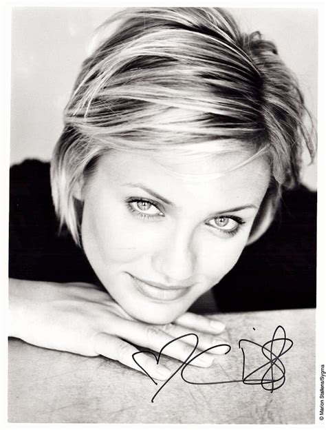 Cameron Diaz Signed Autographed The Mask Actress 8x10