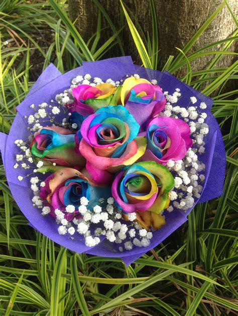 108 Florist Rainbow Rose Bouquet 7 Stalks