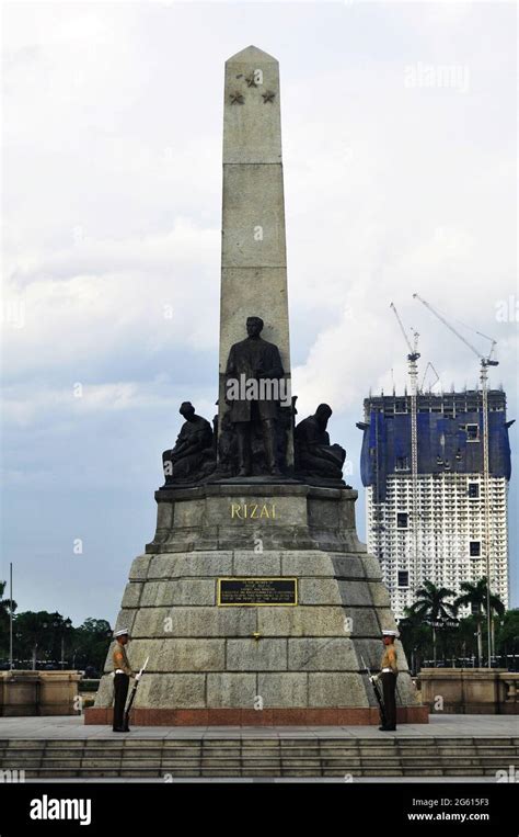 Rizal Statue Or Dr Jose Rizal National Monument Memorial In Rizal Park