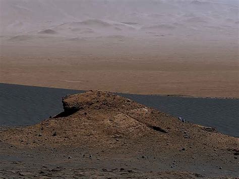 Video Curiosity Rover Captures 360 Degree Panorama Of Mount Sharp On