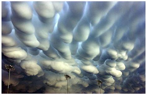 Amazing Rare Cloud Formations In Images Listverse