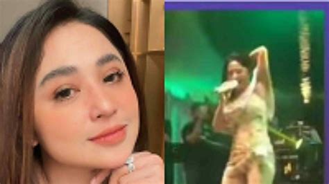 viral video vulgar dewi perssik pamer selangkangan di atas panggung netizen istigfar wanita