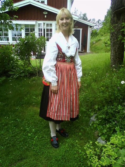 Folkcostumeandembroidery Costume And Embroidery Of Leksand Dalarna