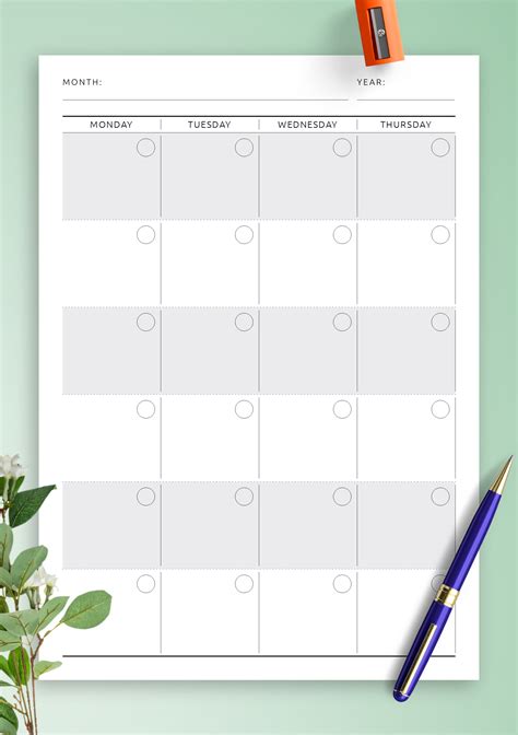 20 Free Printable Blank Calendar Templates Undated Blank Calendar No