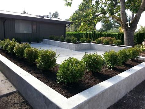 Creative tips with concrete blocks. Concrete patio and planters | Sublime Garden Design ...