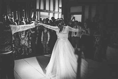 Gronau mann sucht frau gronau mann sucht frau. A Watters Wedding Dress and Maids in Navy Blue for a ...