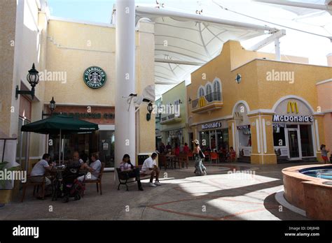 Global Fast Food Brands At La Isla Shopping Center Hotel Zone Cancun