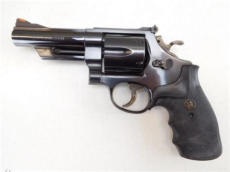 Smith And Wesson Model 25 5 Caliber 45 Colt Switzers Auction