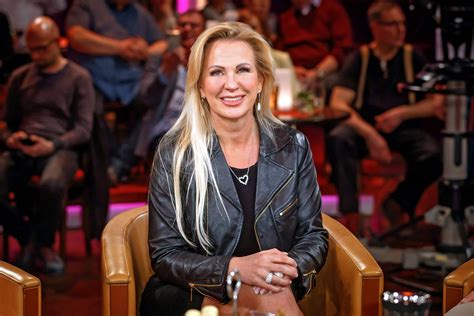 Claudia Norberg Nackt So Freizügig Zeigt Sich Wendlers Ex Intouch