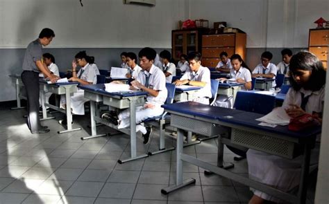 Jadi Teladan Siswa Guru Seharusnya Tidak Merokok Okezone Edukasi