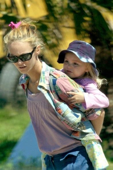 Lily Rose Depp Daily Lily Rose Depp Old Paparazzi Photos Baby Lily