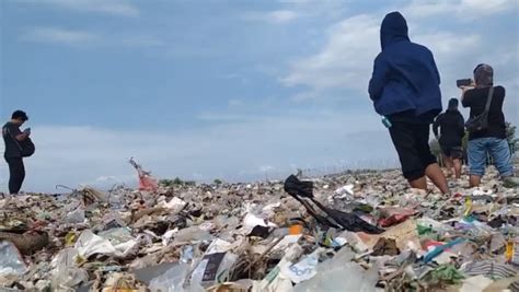 Asal Usul Pulau Sampah Di Semarang Ketebalan Meter Ganggu Aktivitas