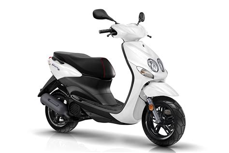 Yamaha Neons 50cc Scooters For Rent