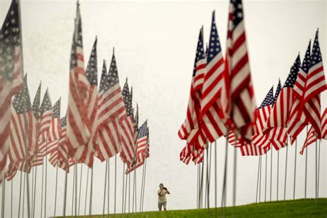 In Annual 911 Tribute Pepperdine Unfurls Its Waves Of Flags Display