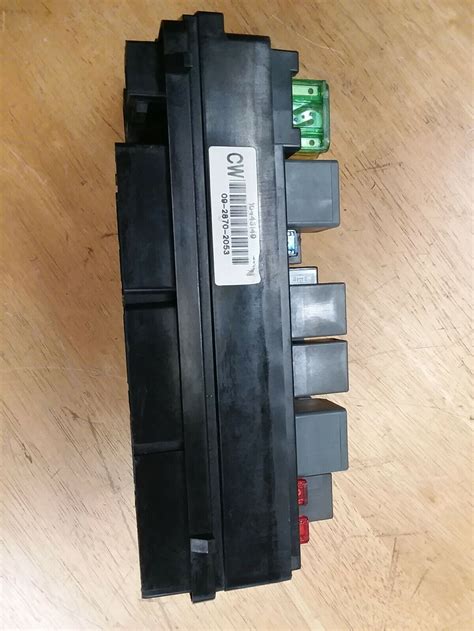 1997 2004 Corvette Engine Bay Fuse Box 10443149 Ebay