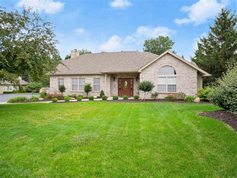 5146 Coventry Lane, Fort Wayne, IN 46804 - MLS# 202311322 - Coldwell Banker