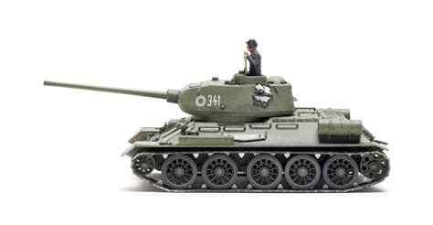 Build Review Of The Tamiya T 3485 Scale Model Armor Tank Kit