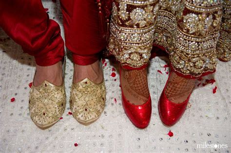 Traditional Hindu Wedding Shoes Red Gold Indian Wedding Shoes