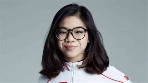 Kyra Poh The 14 Year Old Girl Whos The Fastest Flyer Bbc News