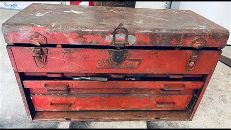 Vintage Snap On Toolbox Restoration K 55 R With Treasures Inside Youtube