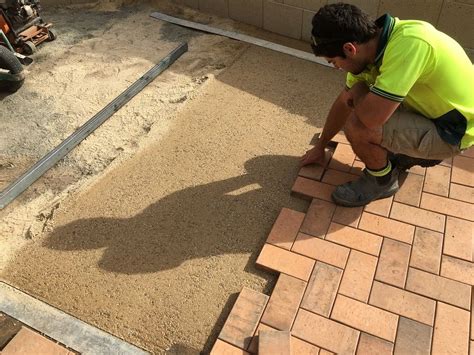 Video Diy Tip How To Lay Brick Paved Driveways Pavers Over Concrete