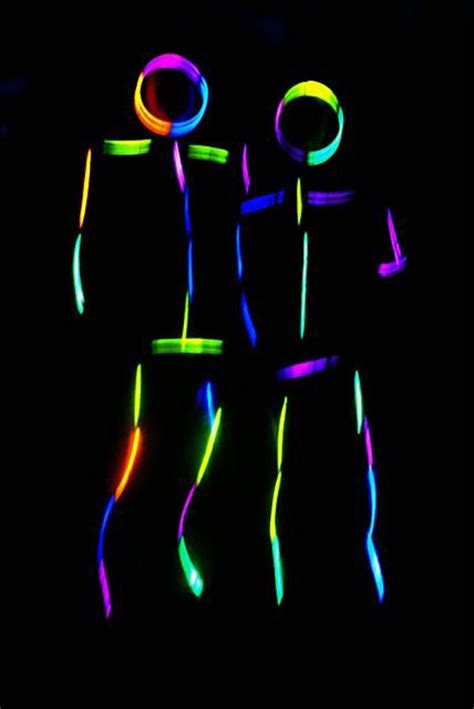 50 Awesome Glow Stick Ideas Glow Stick Party Glow In Dark Party Glow Party