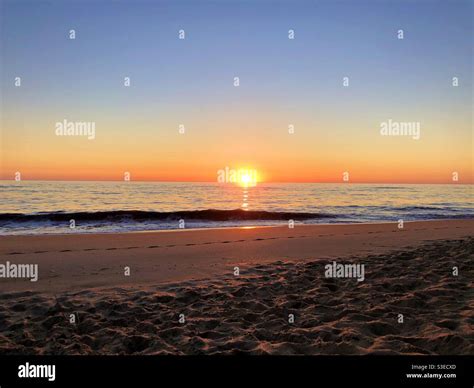 Daybreak At The Beach Stock Photo Alamy
