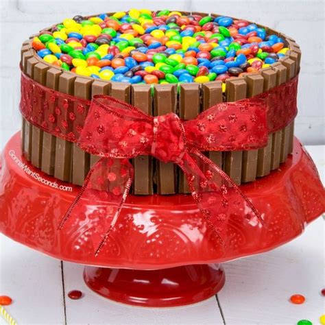 The people you share this kit kat pizza with may fall in love with you. Kit Kat Cake Recipe - Gonna Want Seconds