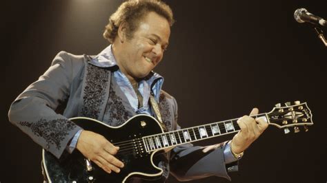 Roy Clark Country Guitar Virtuoso ‘hee Haw Star Dies