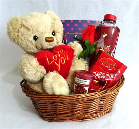 Running out of gift ideas for your wife? Valentines Gift Basket/Hamper Birthday gift for Wife ...