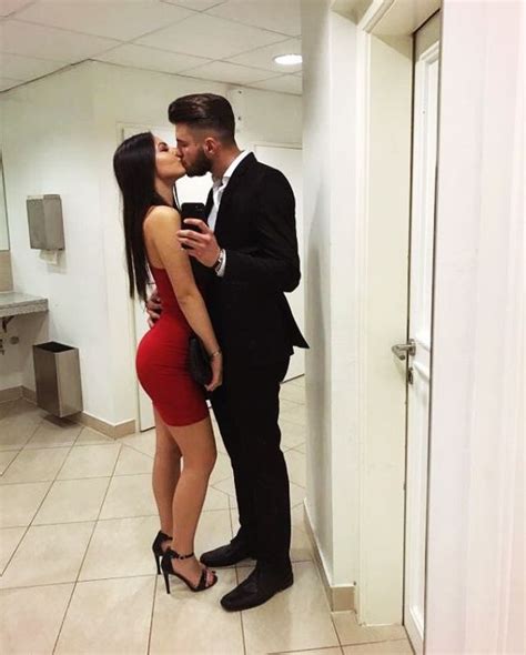 40 Best Selfie Poses For Couples Buzz16 Fotos De Novios Tumblr
