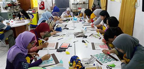 Ide bisnis bolu gulung kukus motif batik. Natural Cooking Club | Reportase Kursus: Bolu Gulung Batik