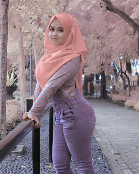 Anton Go Blog Abg Hijab Tetek Gede Montok Bokong Semok Enak Dientot