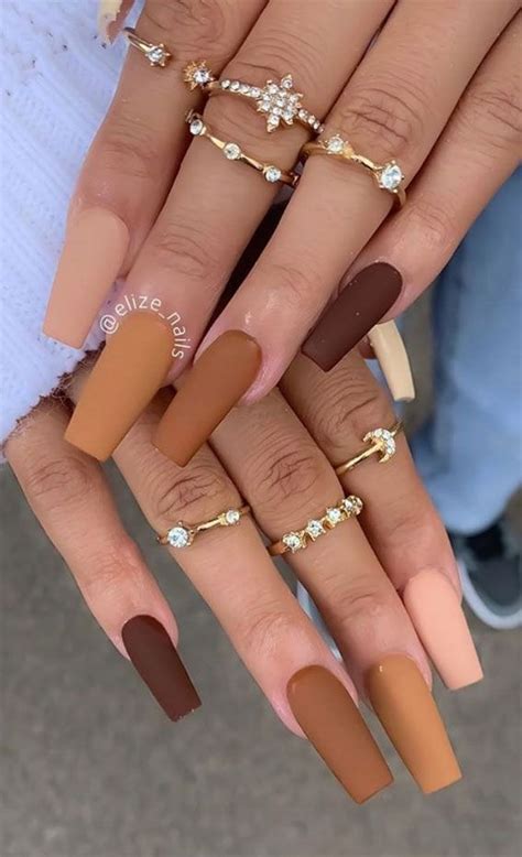 40 Beautiful Nail Design Ideas To Wear In Fall Gradient Brown Brown Acrylic Nails Fall Gel