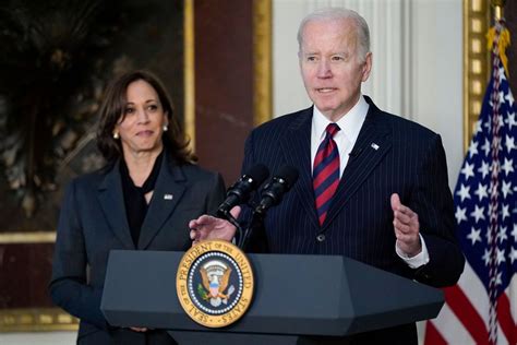 Biden Is Just Pop At Granddaughter Maisy Bidens Graduation From The