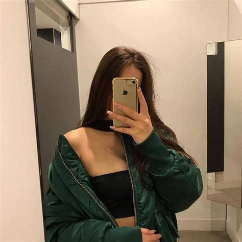 Pin By Fersh On Girls Selfie Poses Instagram Mirror Selfie Poses