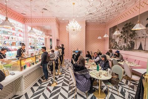 A yorkdale mall spokesperson told the star the mall has excellent surveillance technology. we are working closely with toronto police services to support the investigation, director william correia. Inside Ladurée, Toronto's first location of the fancy French macaron boutique