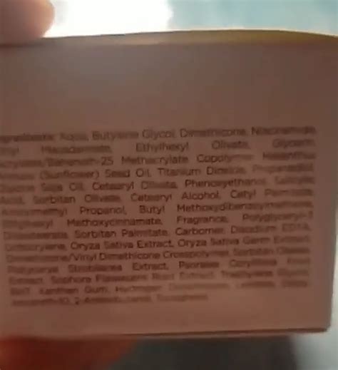 Cek Ingredients Hanasui Acne Treatment Day Cream - SKINCAPEDIA
