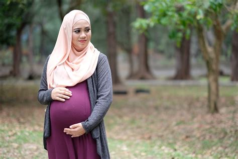 Yuk Intip 9 Model Baju Pesta Ibu Hamil Muslim Yang Akan Membuat Anda