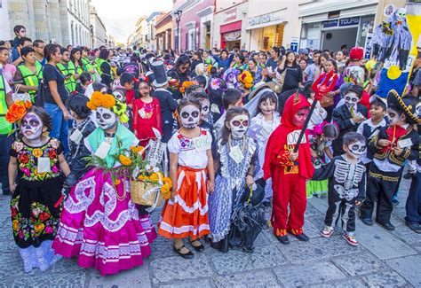 De qué se trata el tradicional Día de Muertos en México
