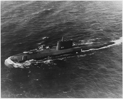 uss nautilus ss 571 the navy s first atomic powered sub… flickr