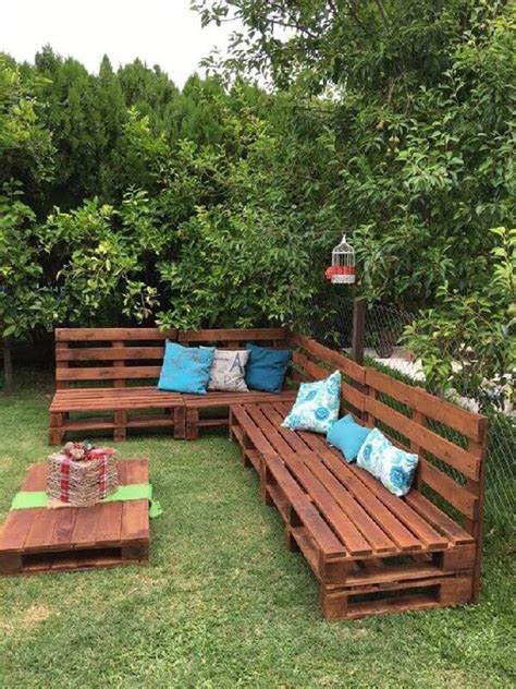 We have some pallet furniture ideas to. Most Interesting Pallet Garden Furniture Designs | Pallets ...