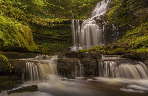 1080p Autumn The Yorkshire Dales Scaleber Force Moss England
