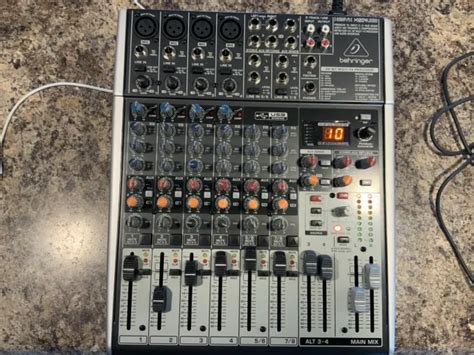 Behringer Xenyx X1204usb Mixer With 24 Bit Fx Processor Used In
